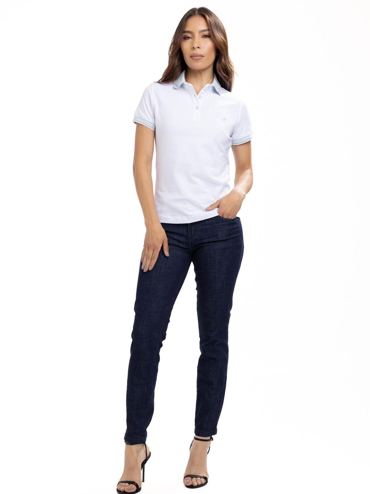 Polo Moda Femenino | Blanco con Cuello Azul Cielo, vista 2