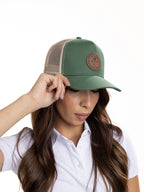 Gorra Unisex | Verde Oliva Beige Logo Café en Malla