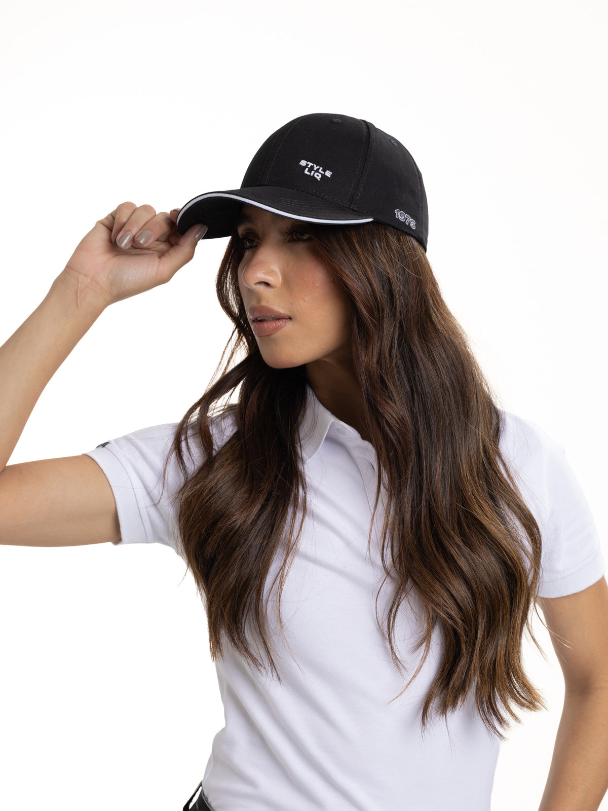 Gorra Unisex | Negra con Letras en Blanco