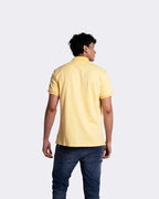 Camiseta tipo polo para hombre color amarillo