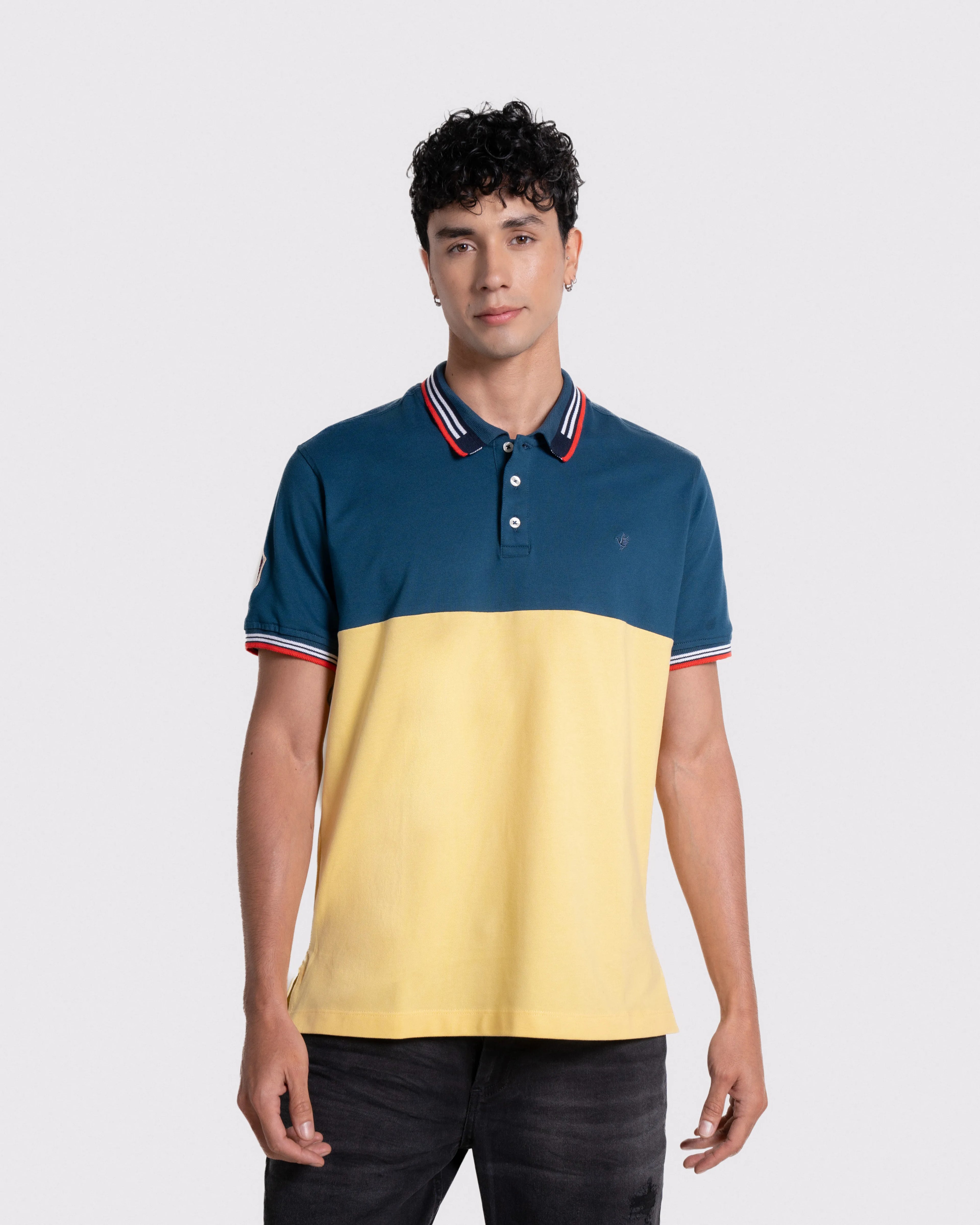 Camiseta tipo polo combinada para hombre color azul petroleo-amarillo