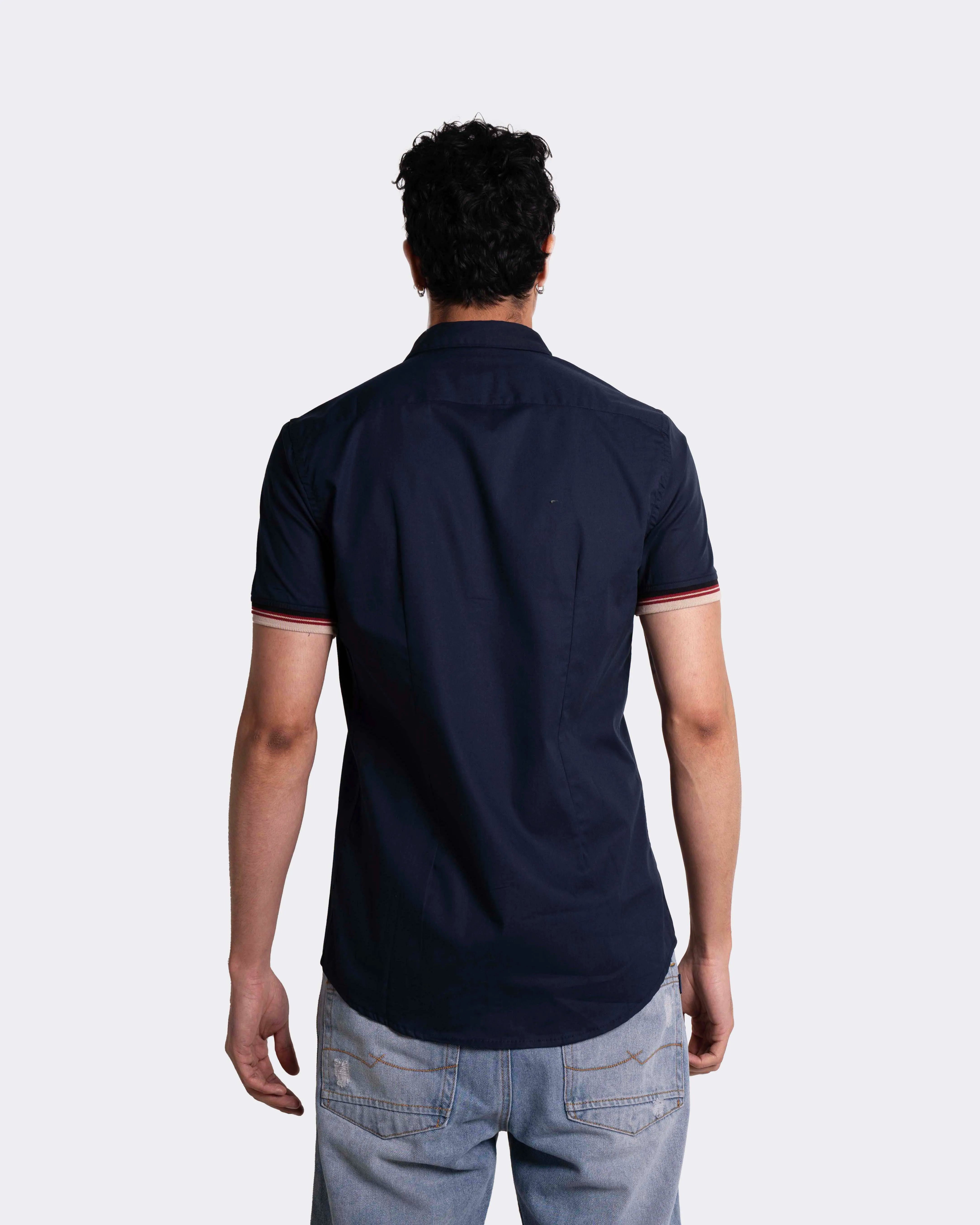 Camisa para hombre manga corta con puños tejidos color azul oscuro