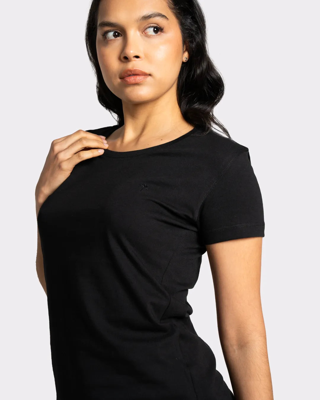 Camiseta básica de mujer manga corta cuello redondo