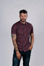 Camisa Vinotinto con Estampado Floral
