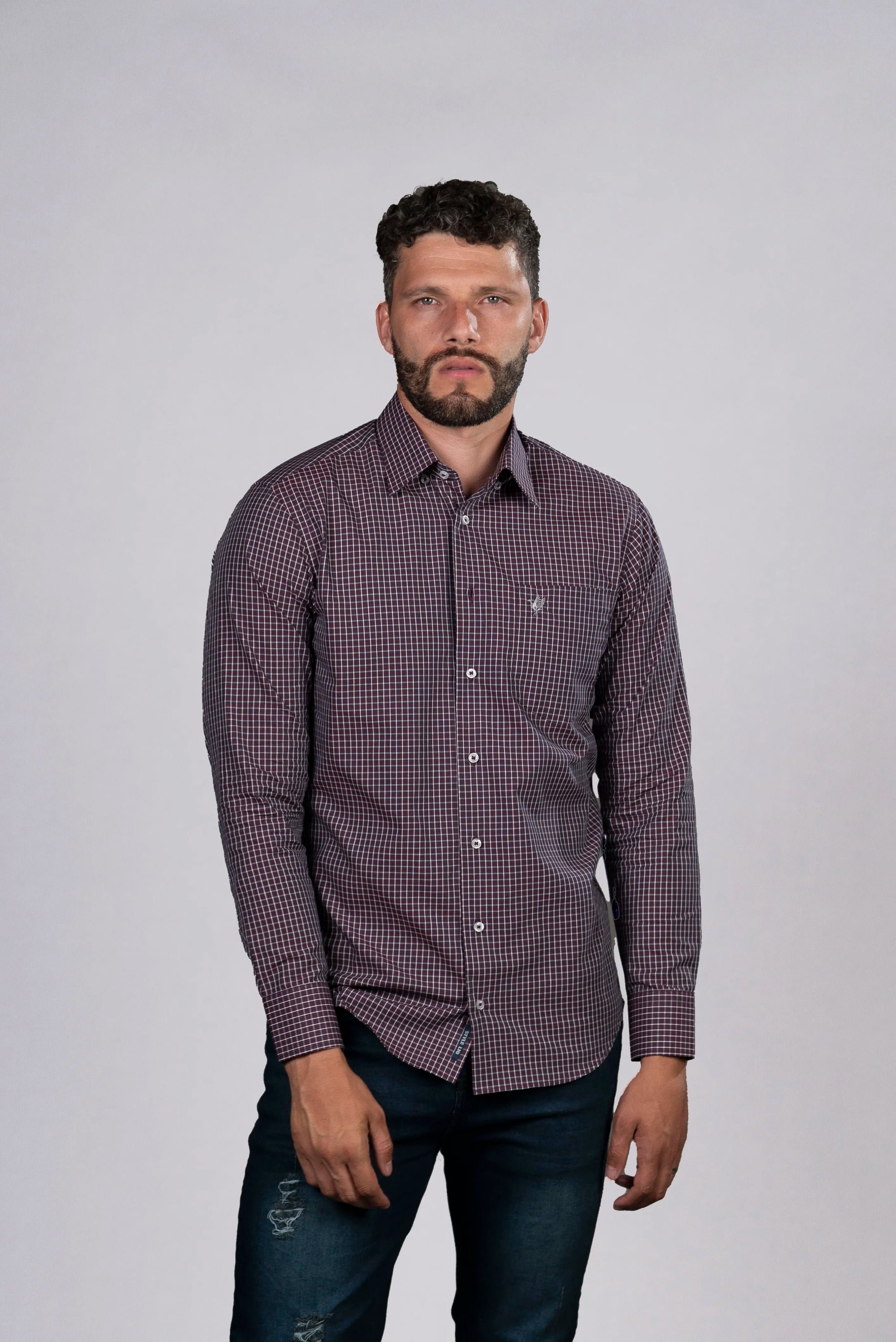 Camisa de Cuadros Vinotinto con Detalles en Blanco