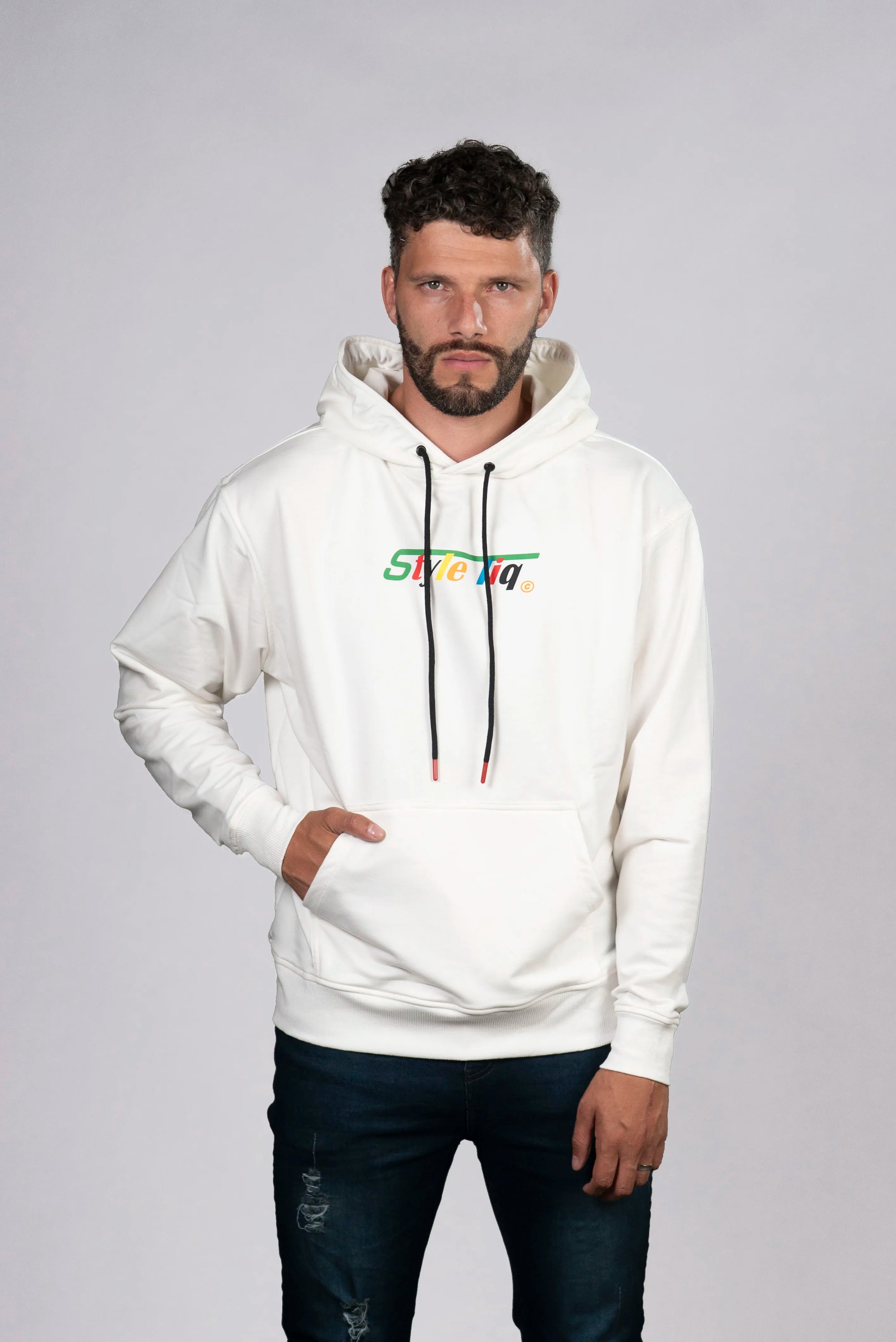 Hoodie Blanco con Estampado Colorido y Logo Style Liq