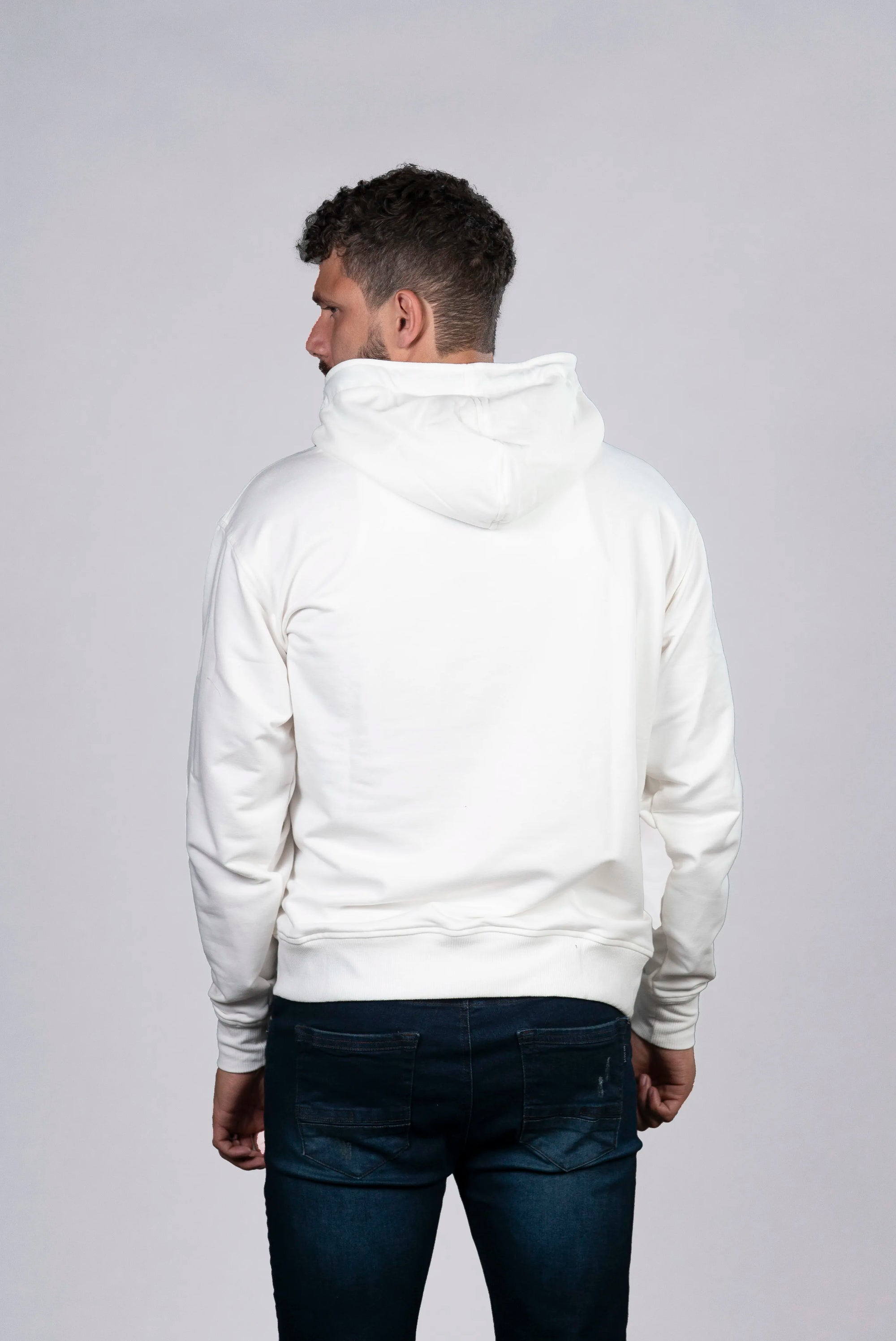Hoodie Blanco con Estampado Colorido y Logo Style Liq