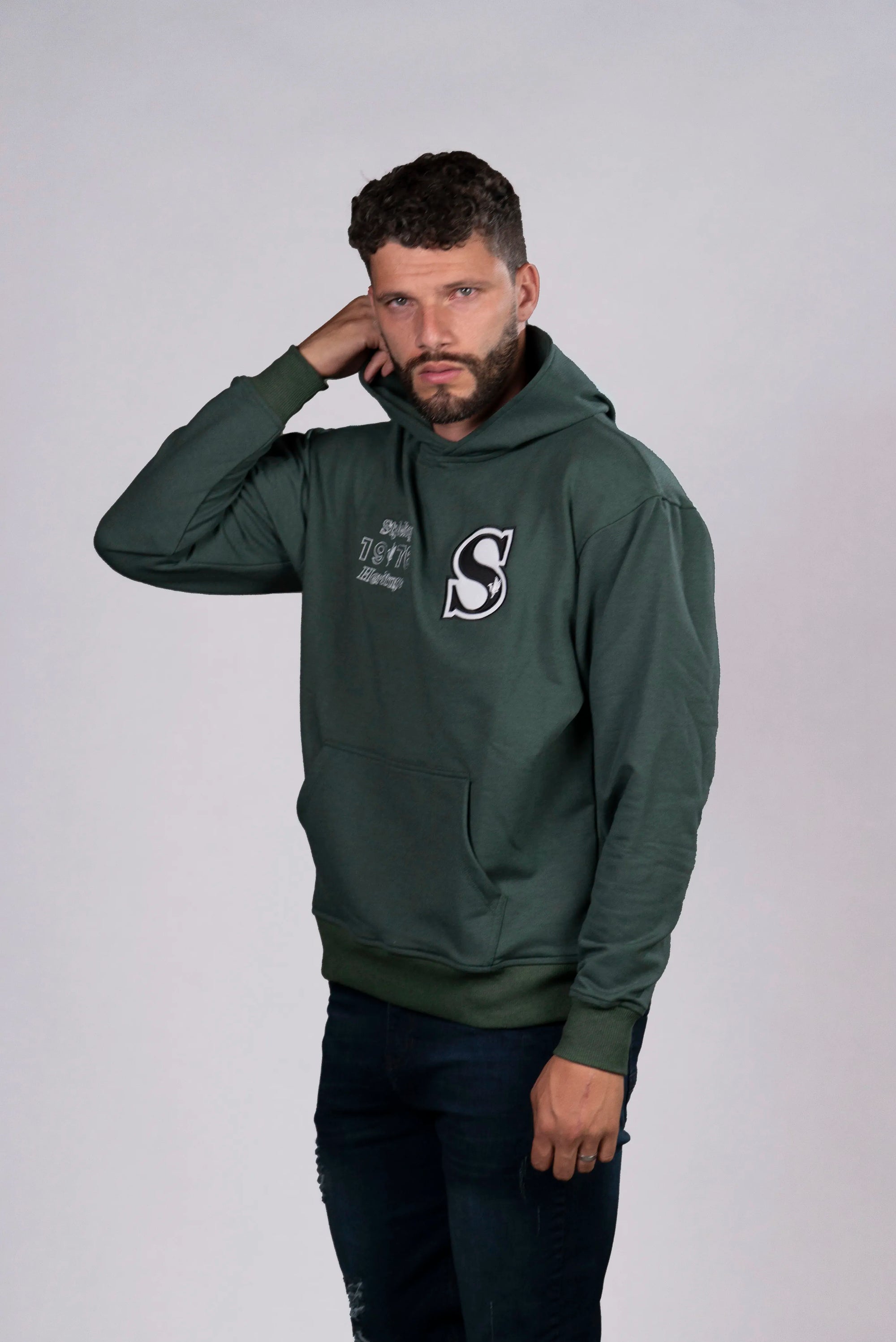 Hoodie Verde con Estampado "Style Liq 1976 Heritage"