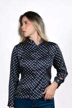 Blusa de Puntos Azul con Detalles Elegantes