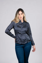 Blusa de Puntos Azul con Detalles Elegantes