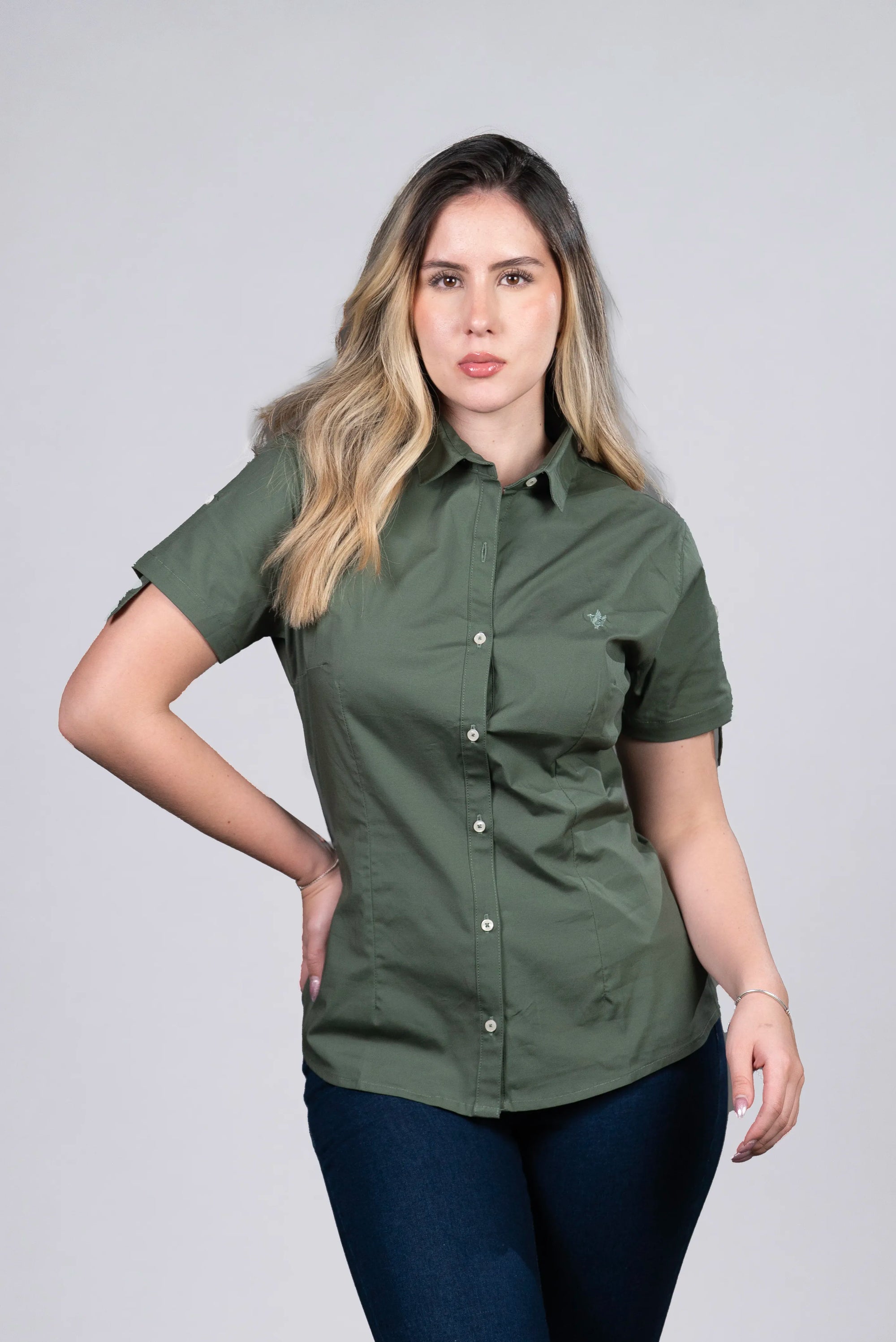 Blusa Verde con Botones Frontales