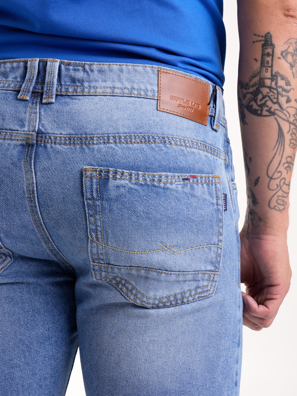 Bermuda Masculina | Azul Claro con Cinta y Cuero en Relojero