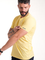 Camiseta Básica Masculina | Amarillo — foto 5
