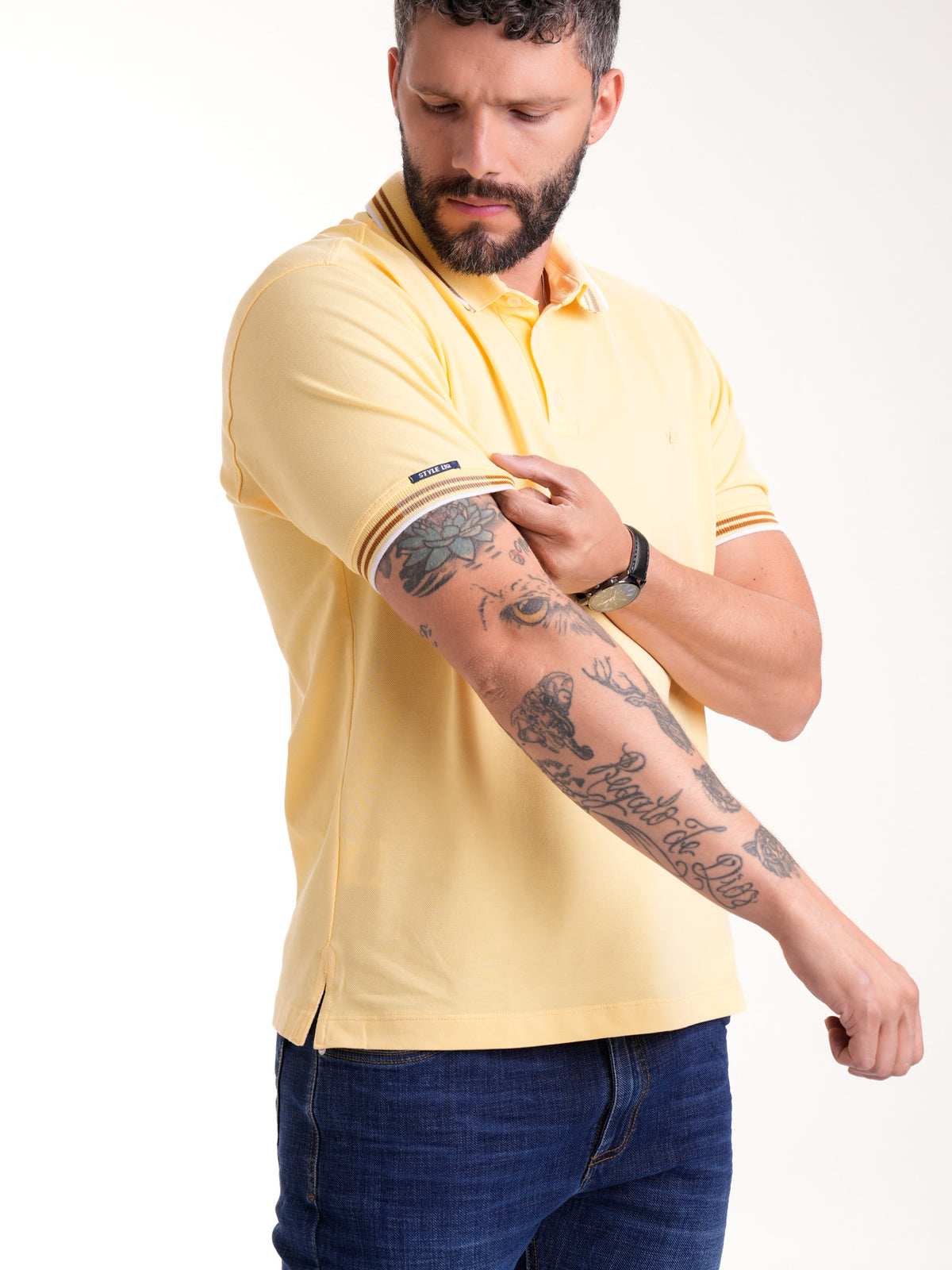 Polo Moda Masculino | Amarillo con Cuello con Franjas Cafés