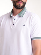 Polo Moda Masculino | Blanco con Cuello Verde