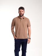 Polo Básico Masculino | Café Oscuro