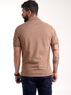 Polo Básico Masculino | Café Oscuro