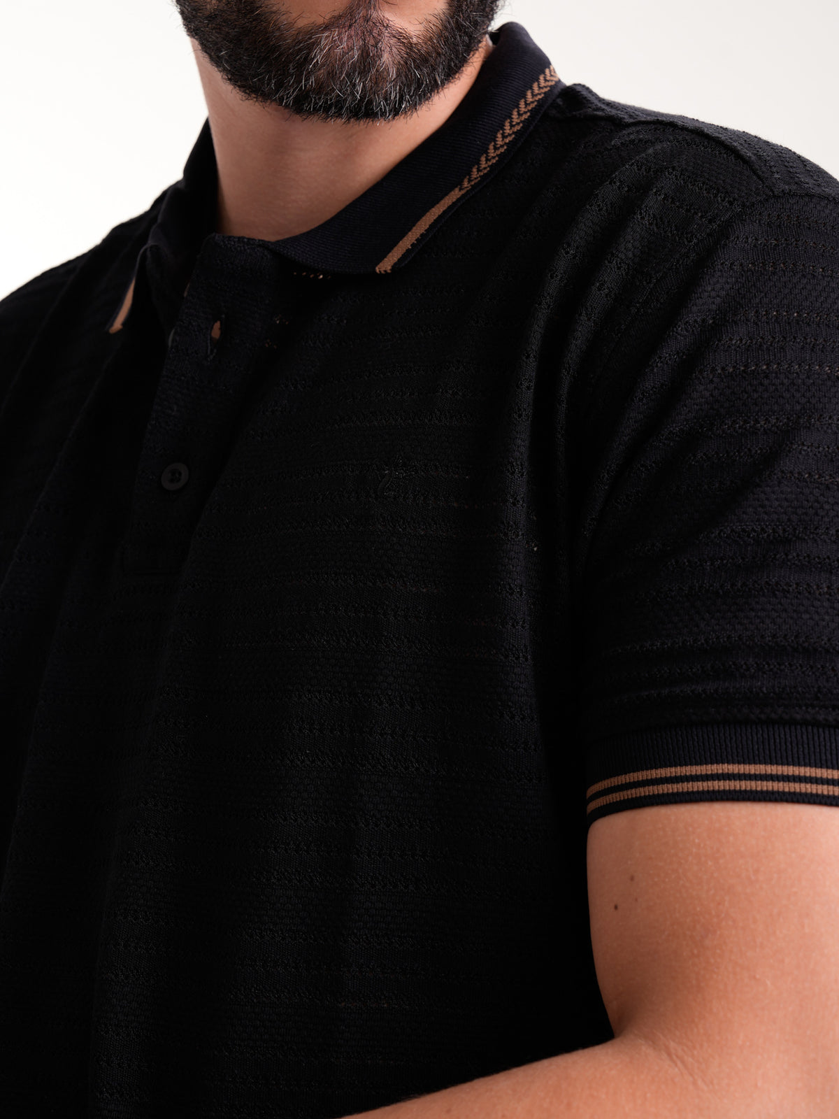 Polo Moda Masculino | Negro Texturizado con Franja Café — foto 4