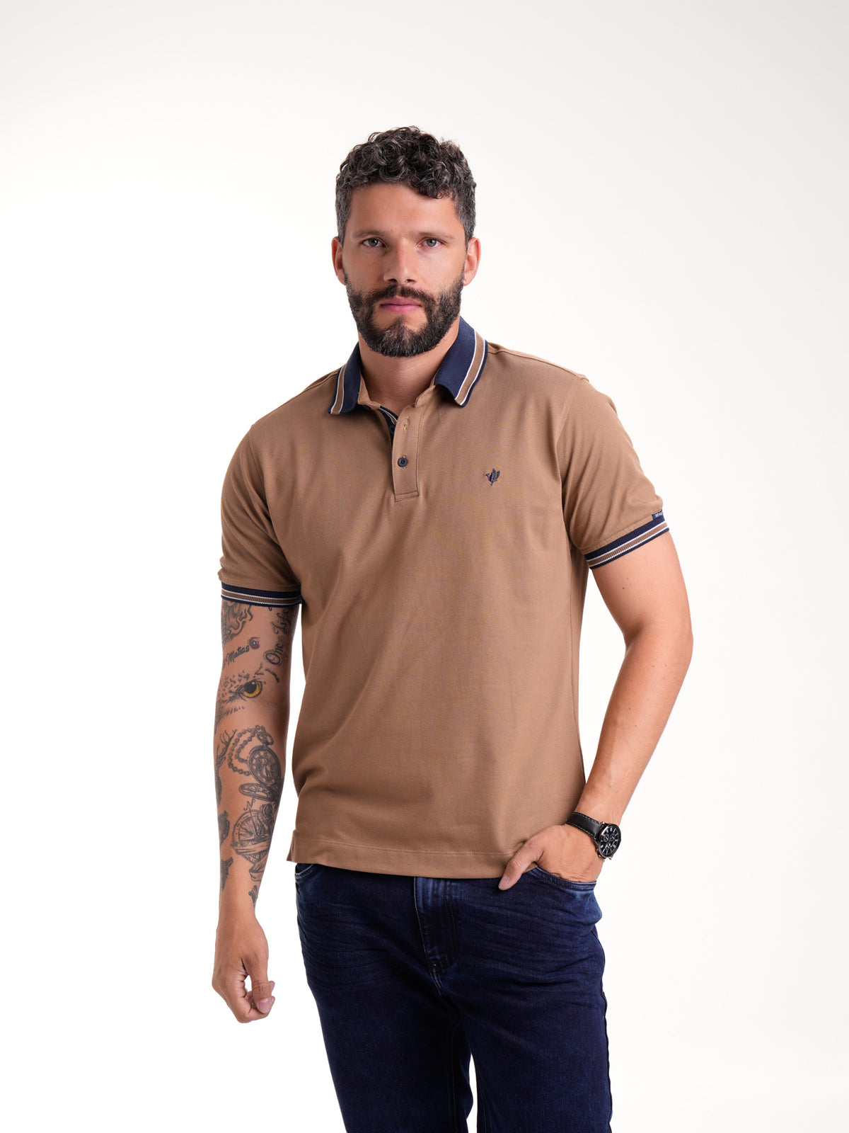 Polo Moda Masculino | Café con Cuello Azul Oscuro y Café