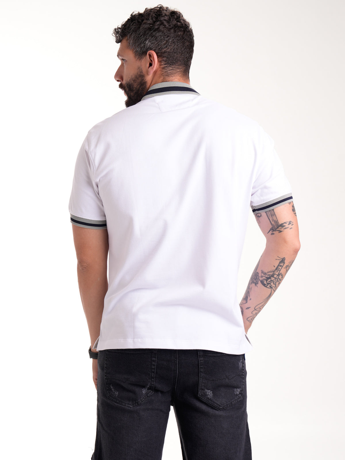 Polo Moda Masculino | Blanco con Cuello Gris y Franja Azul Oscura — foto 8