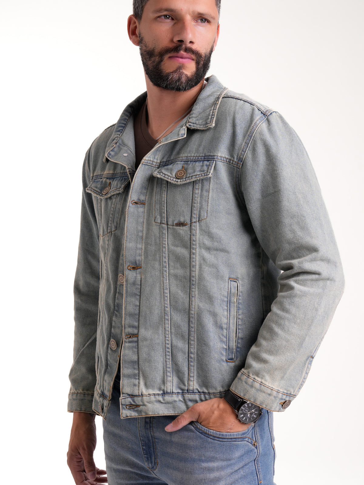 Chaqueta Masculina | Denim Azul Claro Botones Bronce Verdoso y Placa en el Bolsillo Izquierdo — foto 6