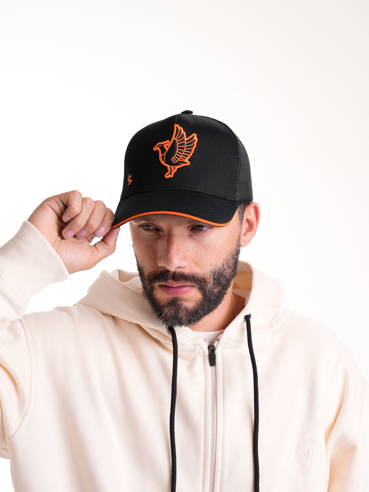 Gorra Unisex | Negro Malla con Logo en Naranja