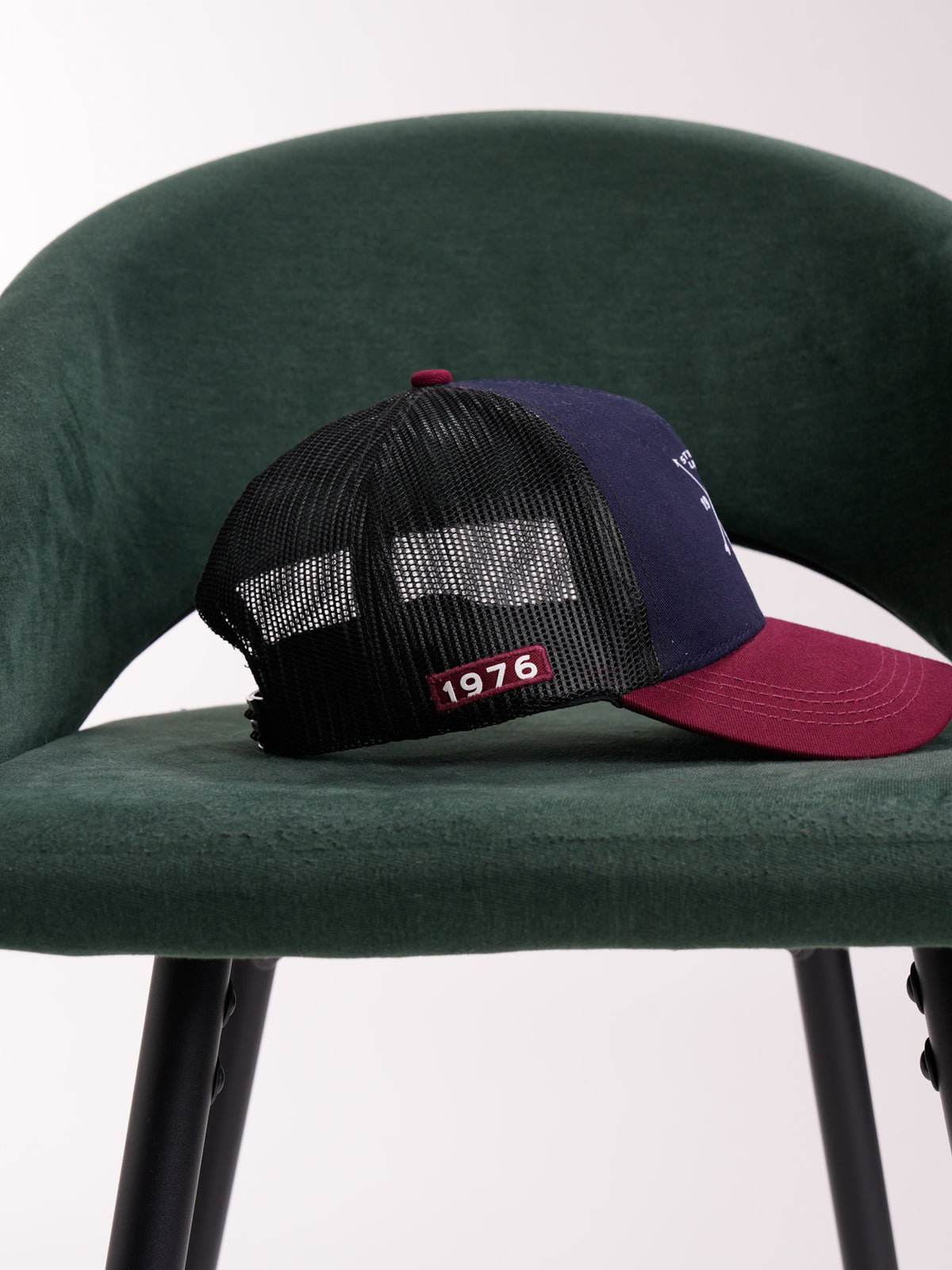 Gorra Unisex | Azul Oscuro Vinotinto Malla
