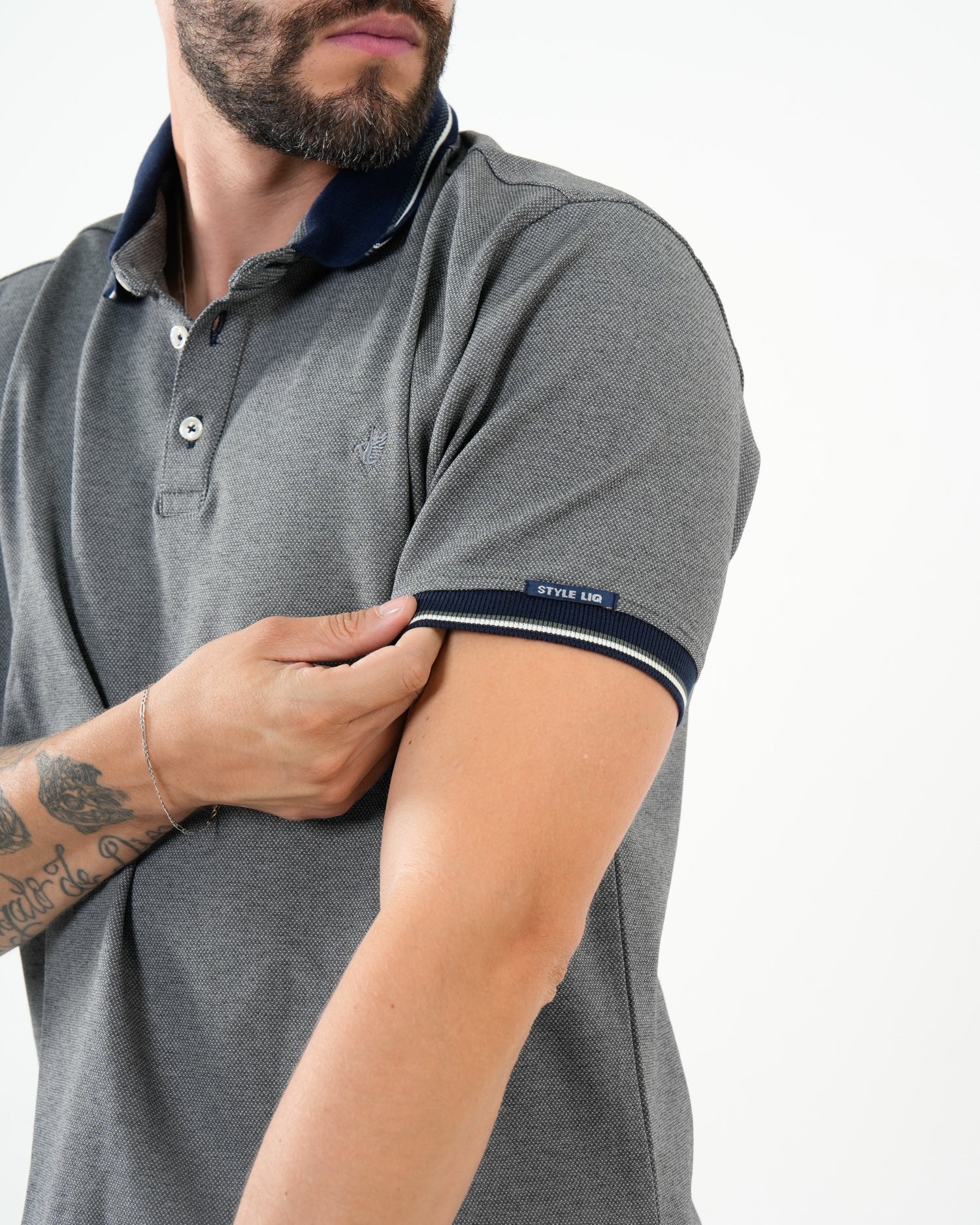 Polo Masculino Manga Corta | Algodón Premium Gris Melange con Ribete Marino