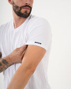 Camiseta Masculina Manga Corta | Algodón Premium Blanca Escote V