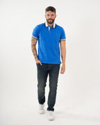 Polo Masculino Manga Corta | Algodón Premium Azul Royal con Ribetes Multicolor