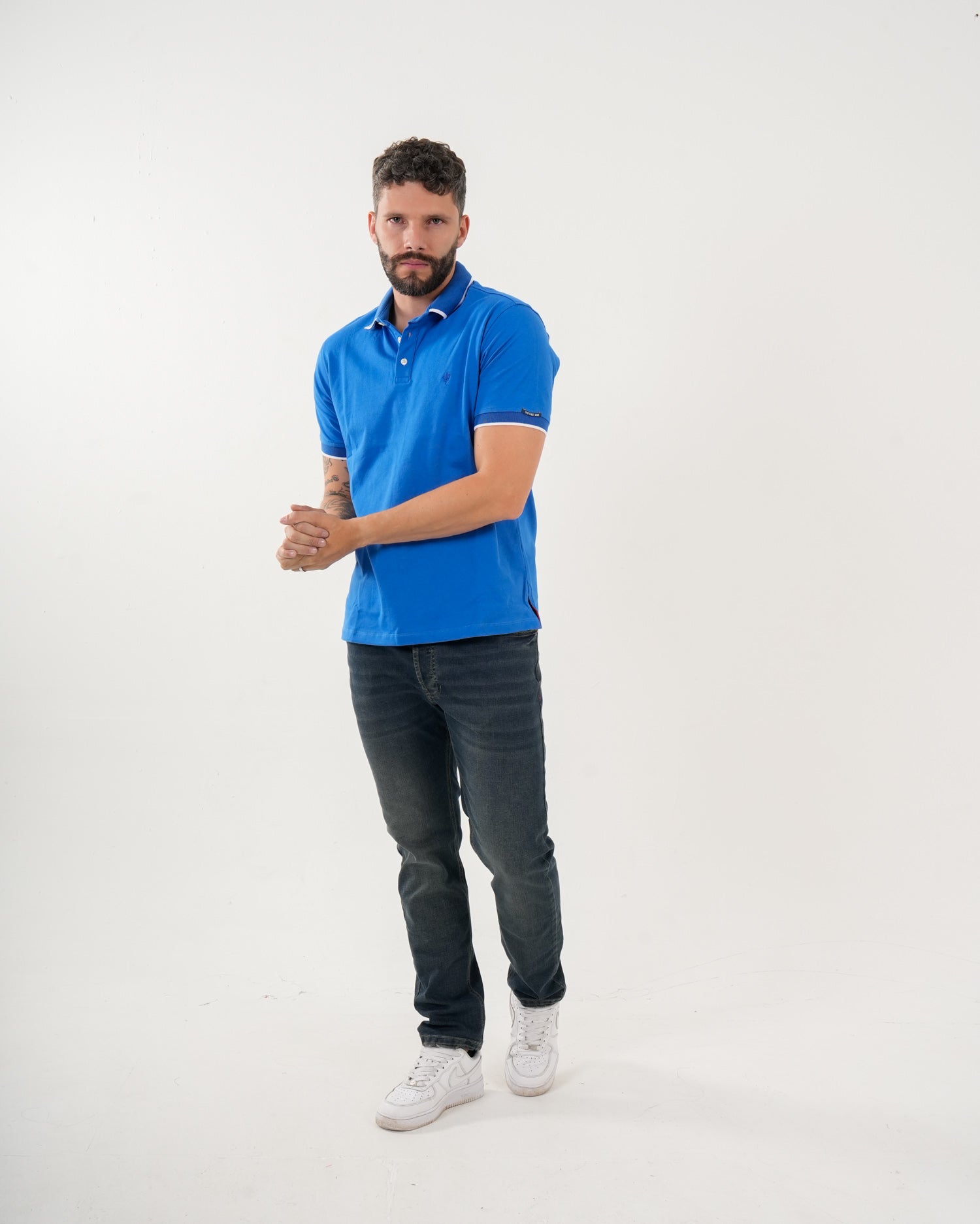 Polo Masculino Manga Corta | Algodón Premium Azul Real con Ribete Blanco