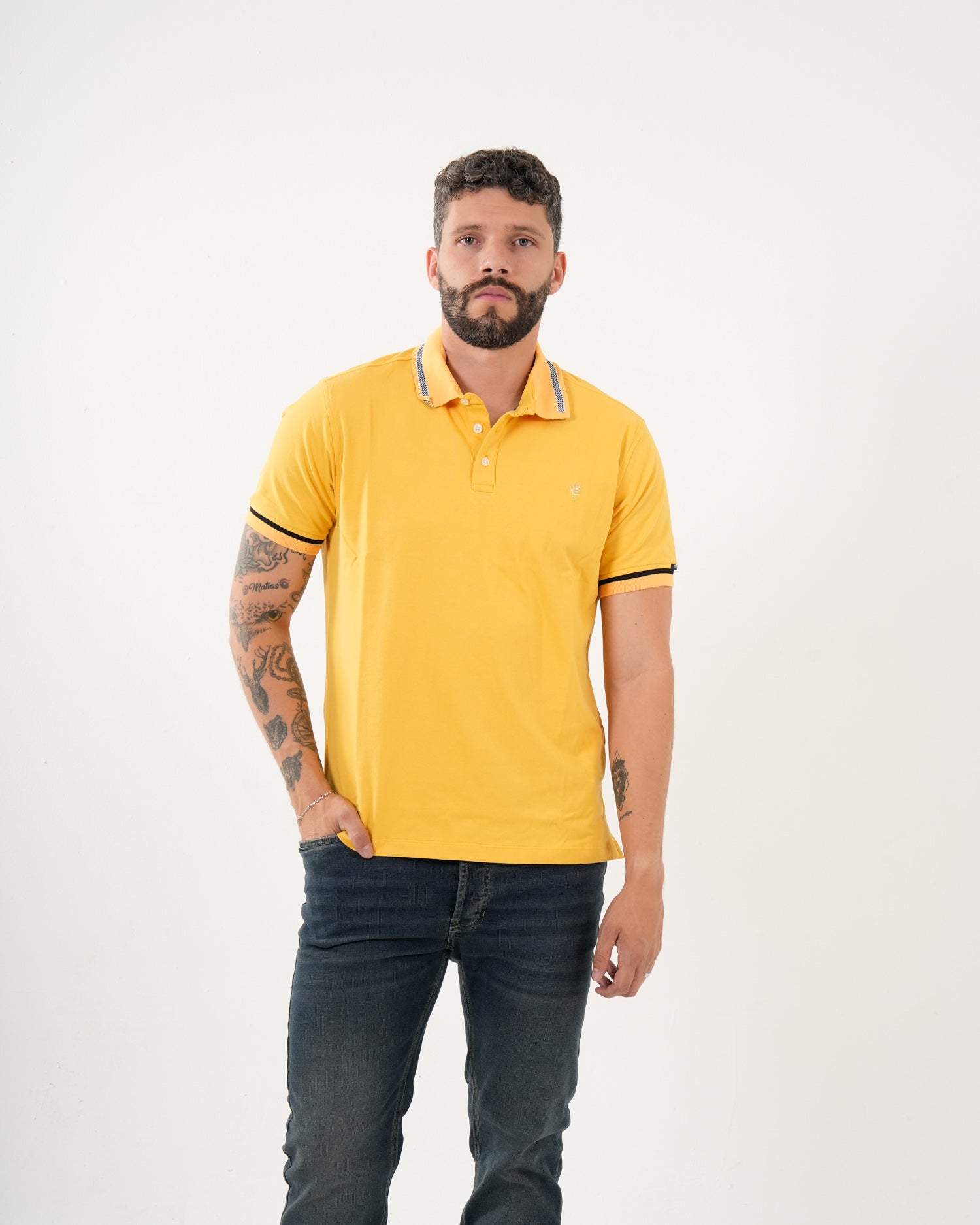 Polo Masculino Manga Corta | Algodón Premium Amarillo con Ribete Negro