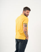 Polo Masculino Manga Corta | Algodón Premium Amarillo con Ribete Negro