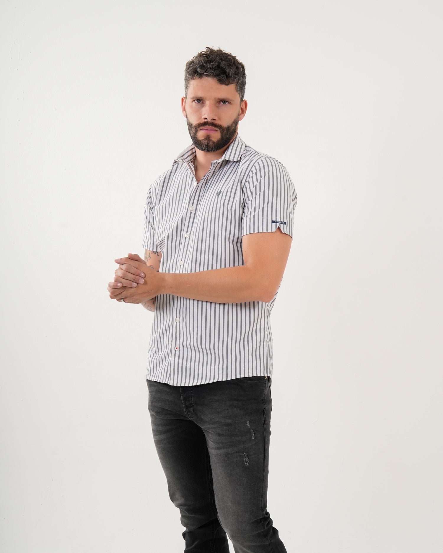 Camisa Masculina Manga Corta | Algodón Premium a Rayas Gris y Blanco