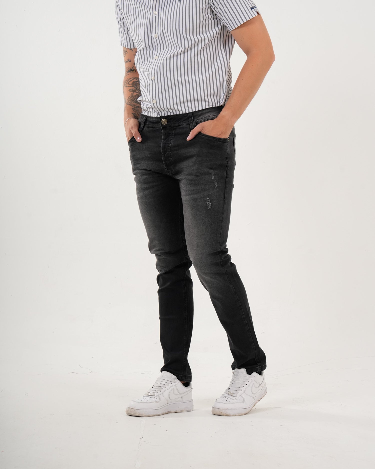Jean Masculino Slim Fit | Denim Premium Negro Oscuro con Rotos
