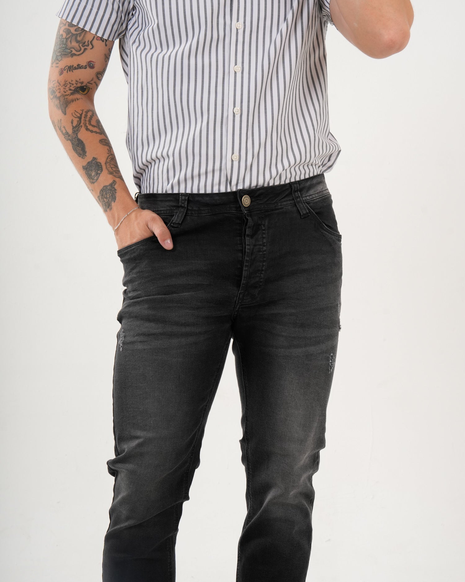 Jean Masculino Slim Fit | Denim Premium Negro Oscuro con Rotos