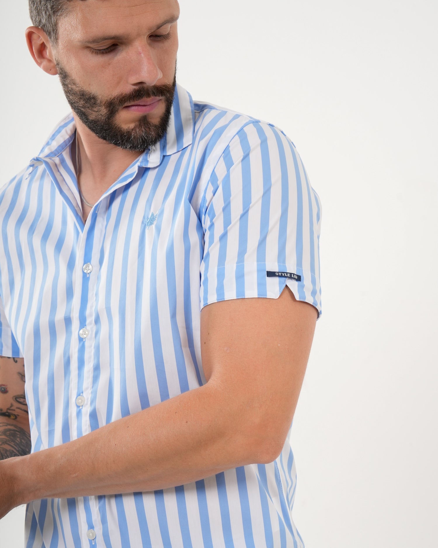 Camisa Masculina Manga Corta | Algodón Premium a Rayas Azul Claro y Blanco