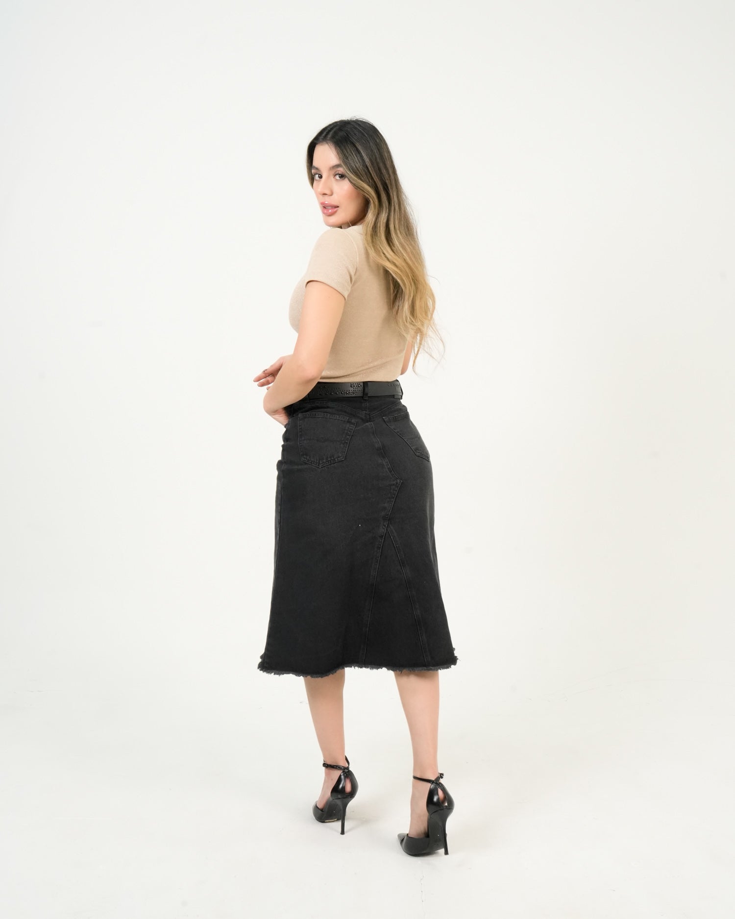 Falda Denim Negro Midi | Diseño Premium Deshilachado
