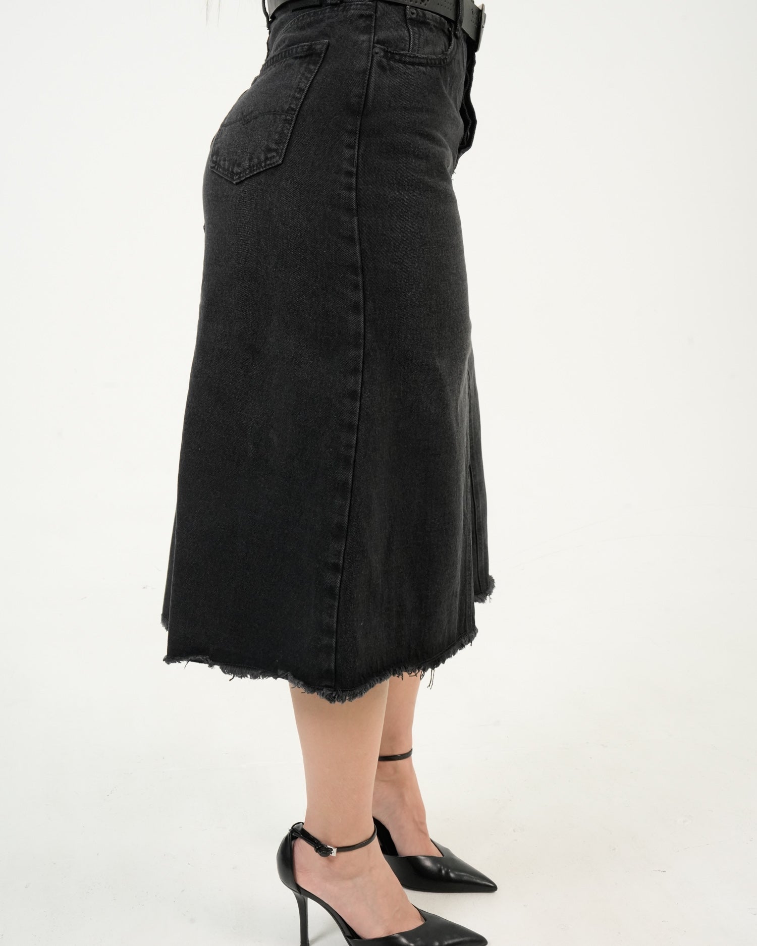 Falda Denim Negro Midi | Diseño Premium Deshilachado