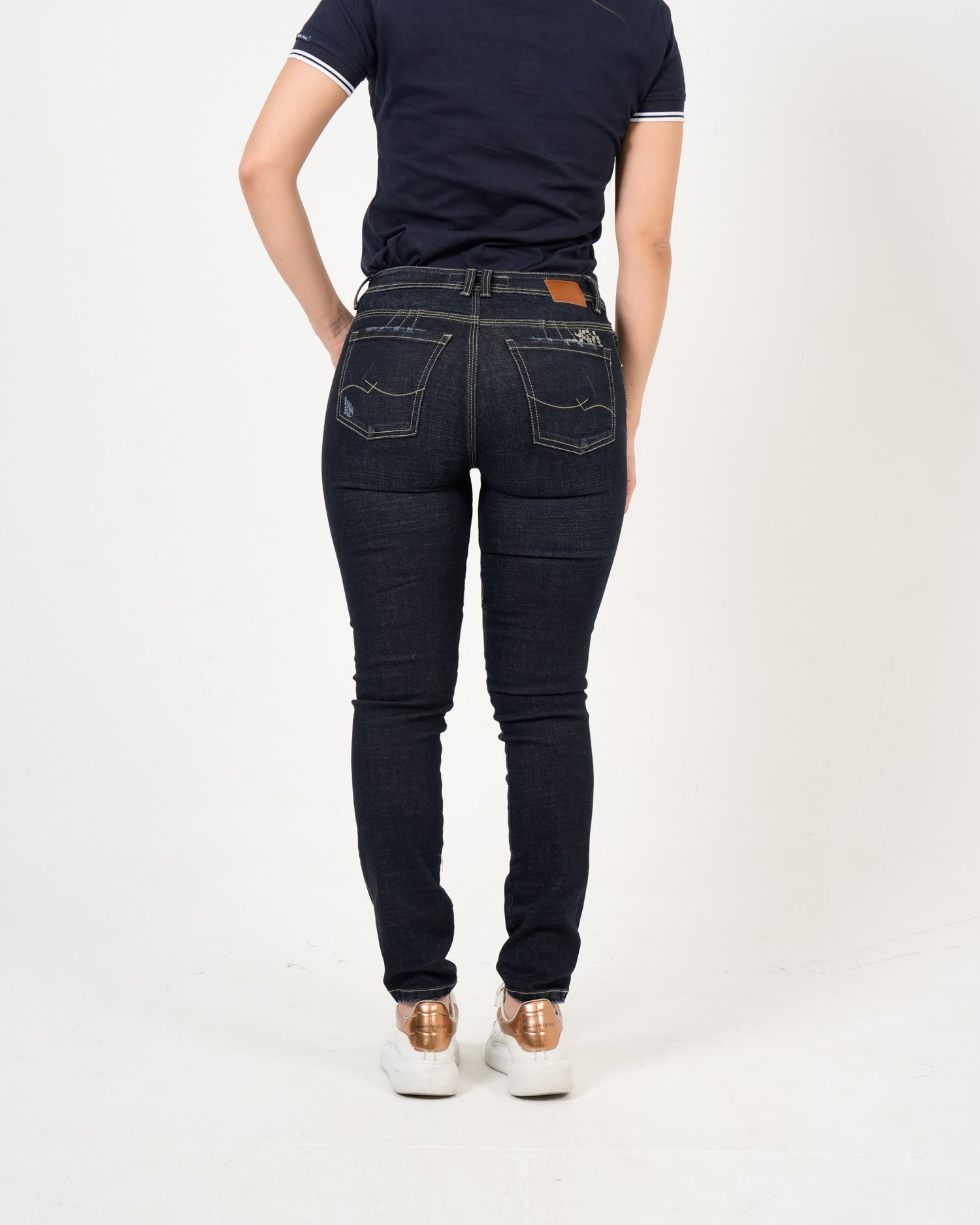 Jean Femenino Skinny Fit | Denim Premium Ajustado Negro