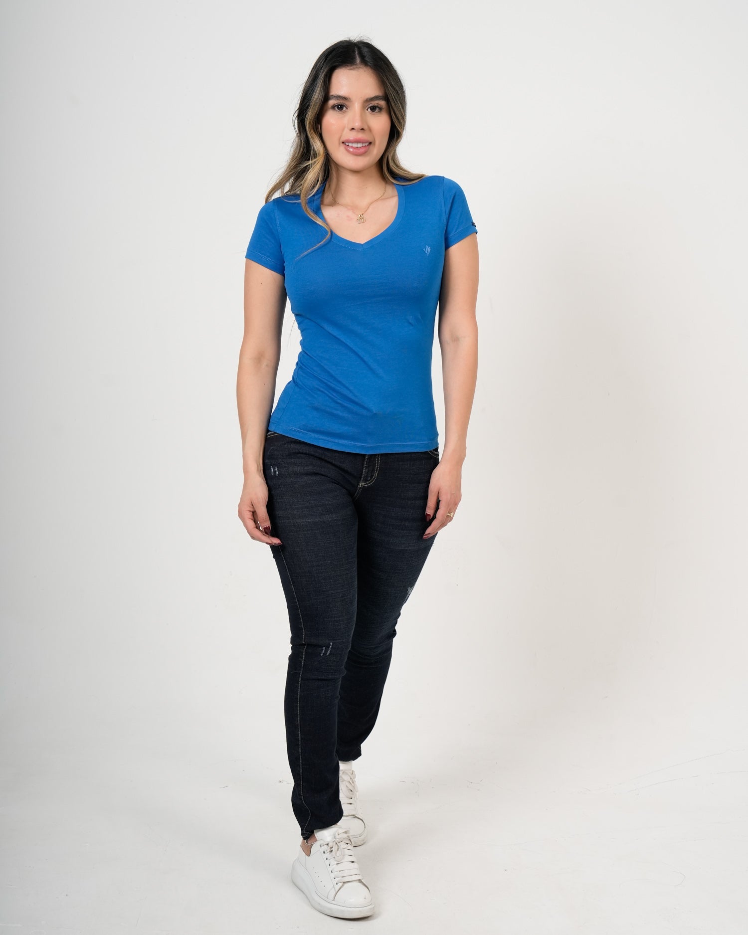 Camiseta Femenina Manga Corta | Algodón Premium Azul Royal Escote V