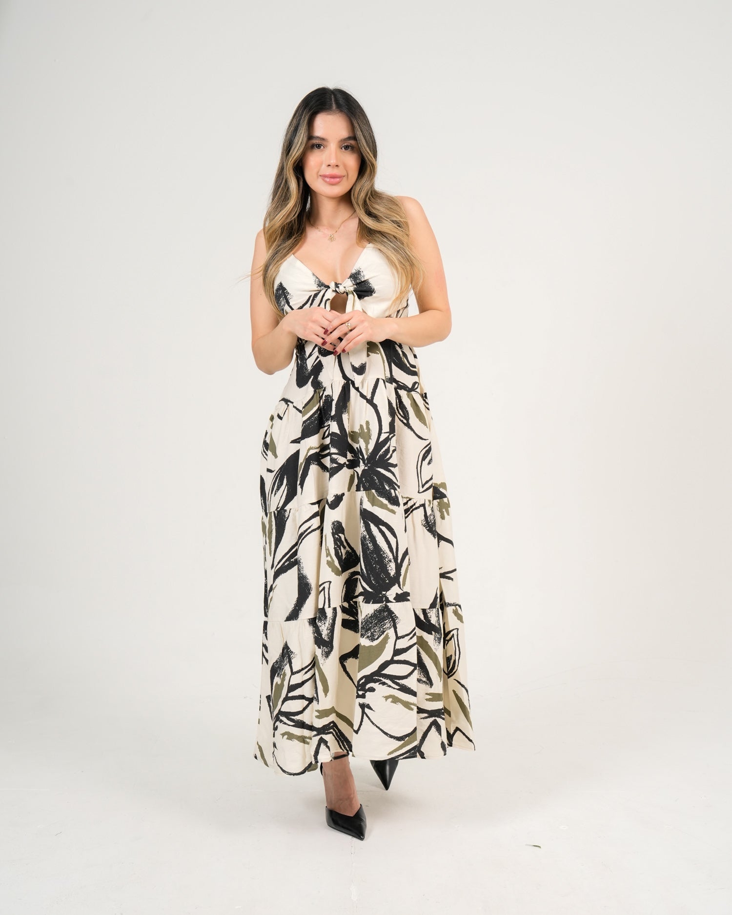 Vestido Femenino Midi | Algodón Premium Estampado Floral Blanco y Negro