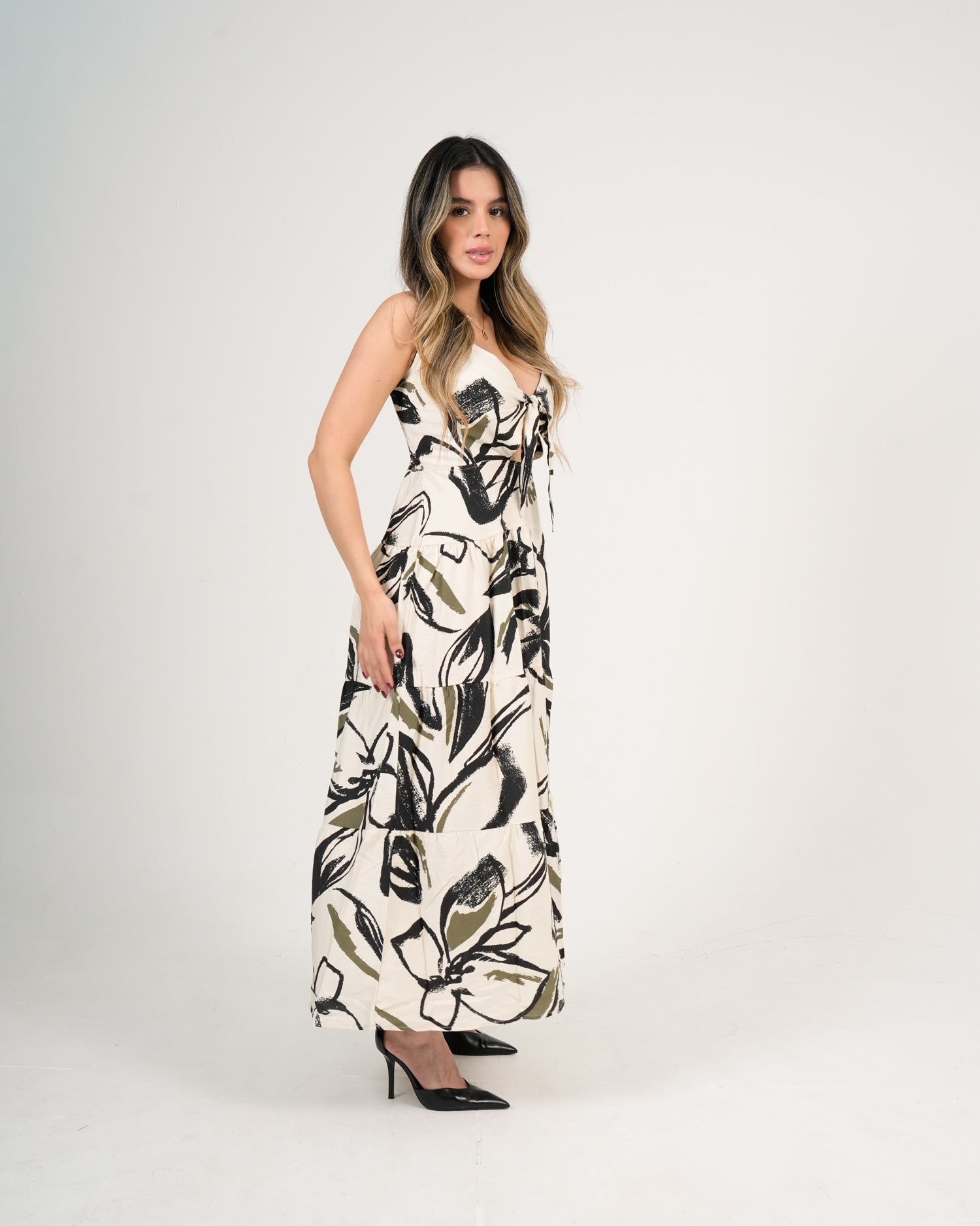 Vestido Femenino Midi | Algodón Premium Estampado Floral Blanco y Negro