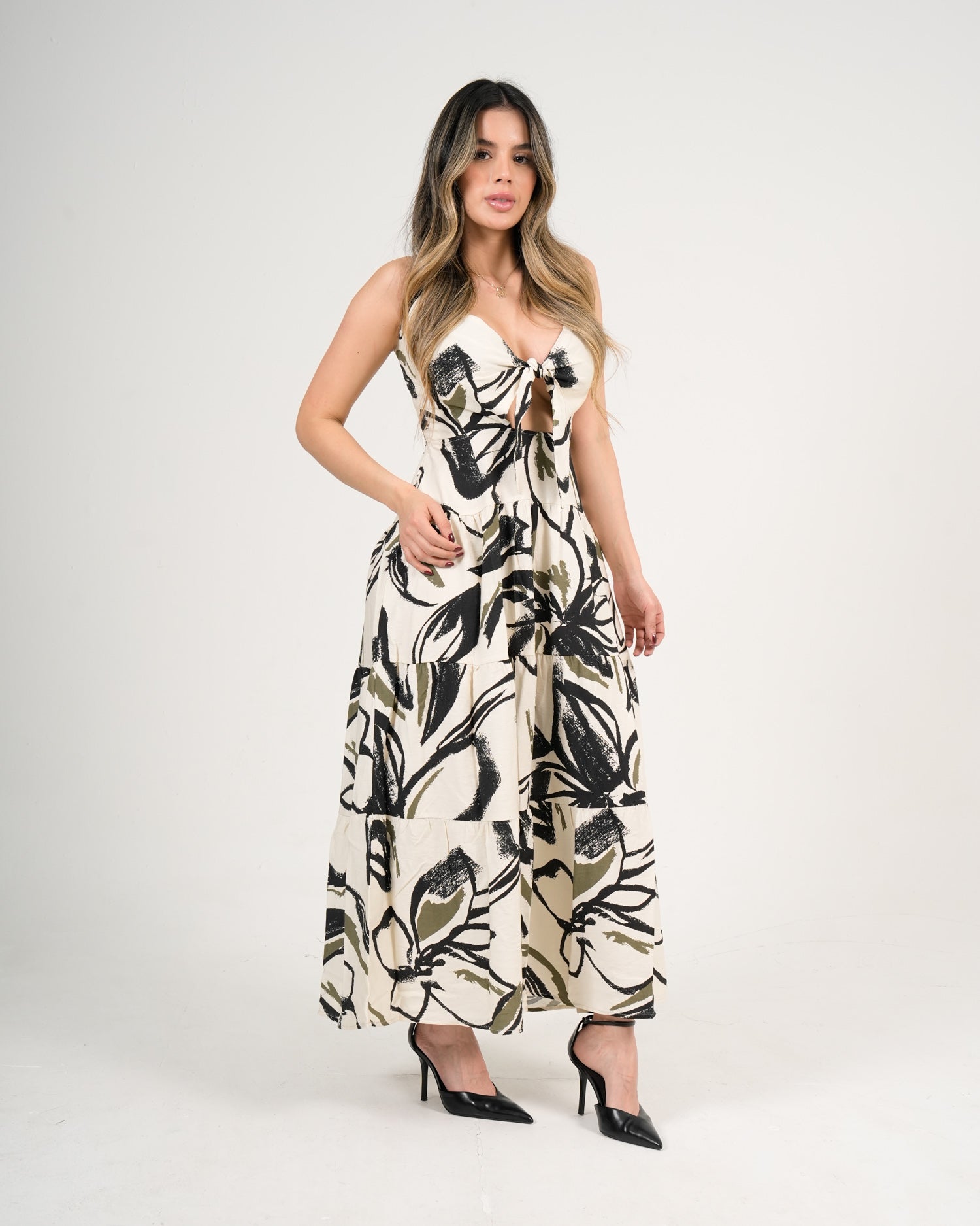 Vestido Femenino Midi | Algodón Premium Estampado Floral Blanco y Negro