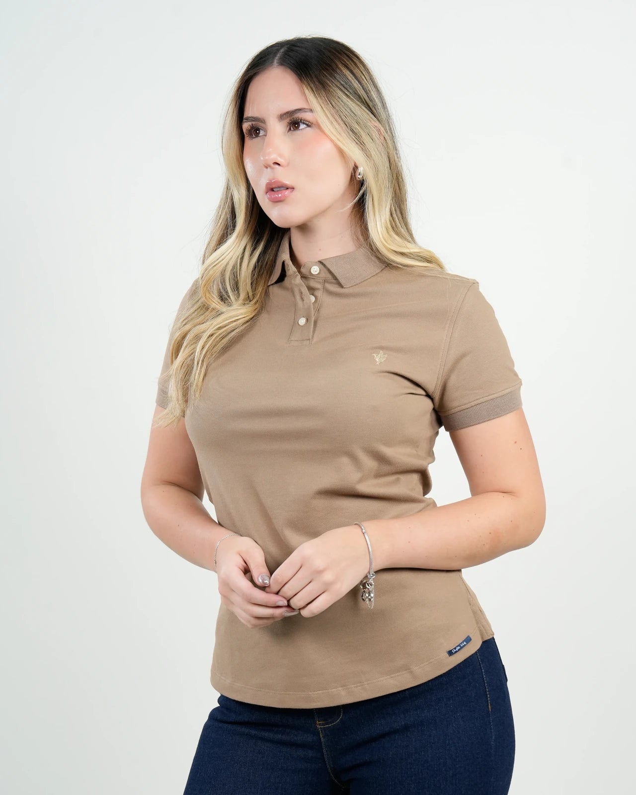 Polo Mujer Beige Clásico