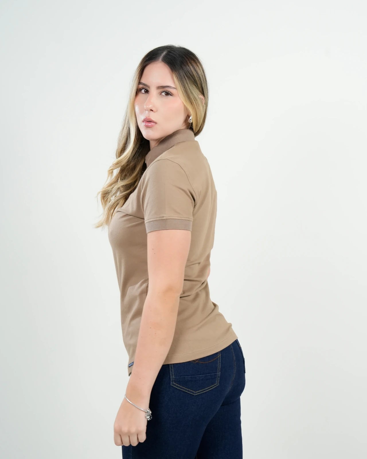 Polo Mujer Beige Clásico