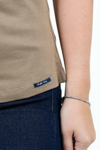 Polo Mujer Beige Clásico