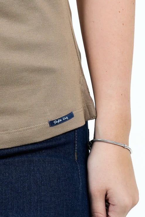 Polo Mujer Beige Clásico