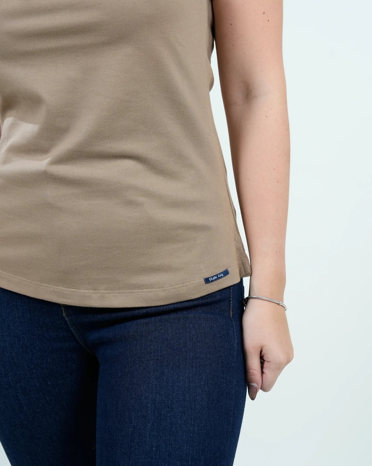 Polo Mujer Beige Clásico