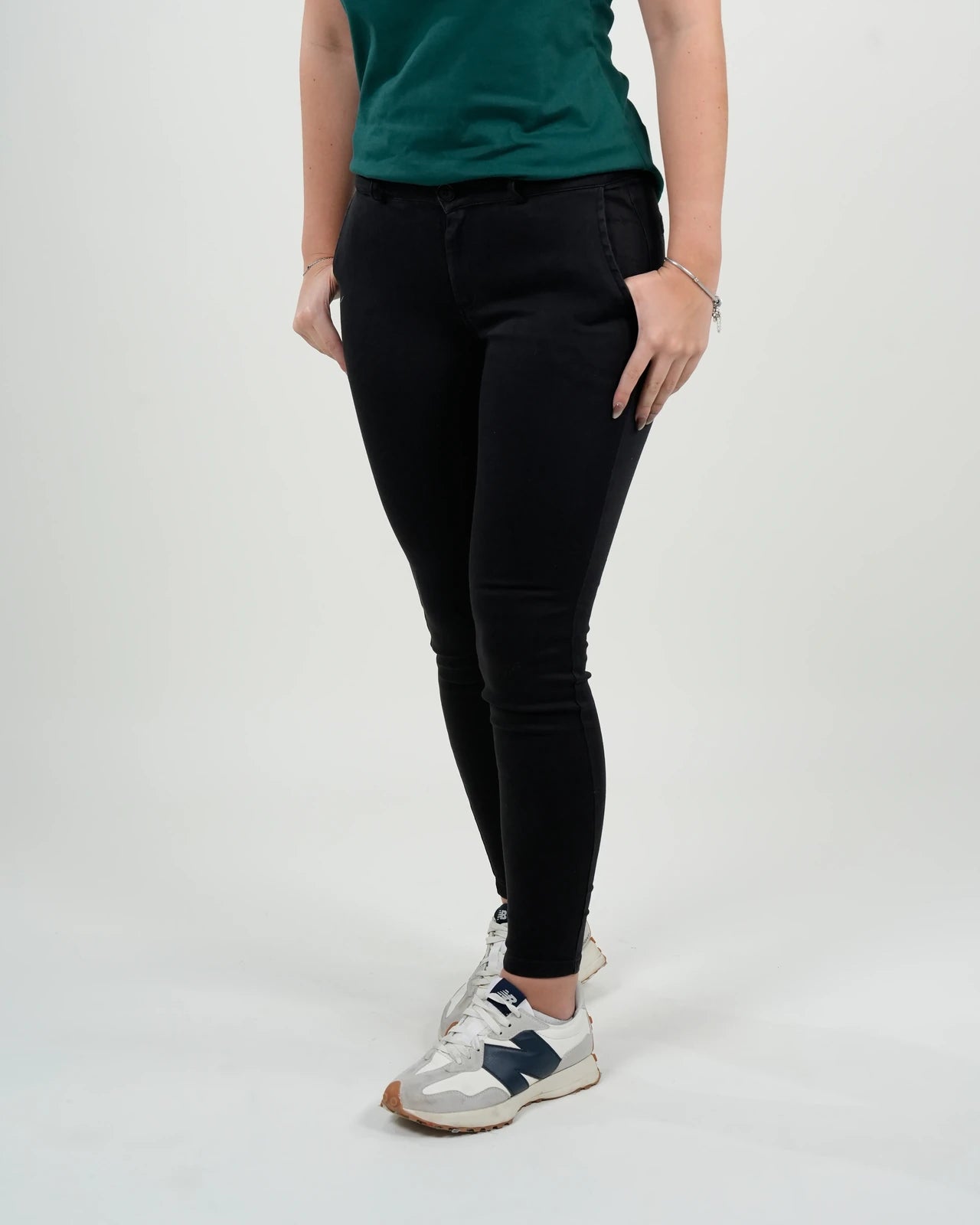 Jean Mujer Negro Skinny "Belmont Noir"